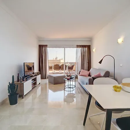 Santa Maria Village/elviria-see View Daire Marbella