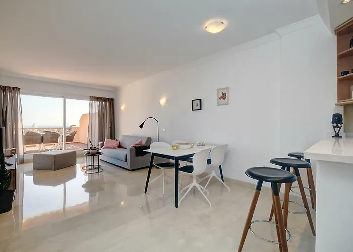 Santa Maria Village/elviria-see View